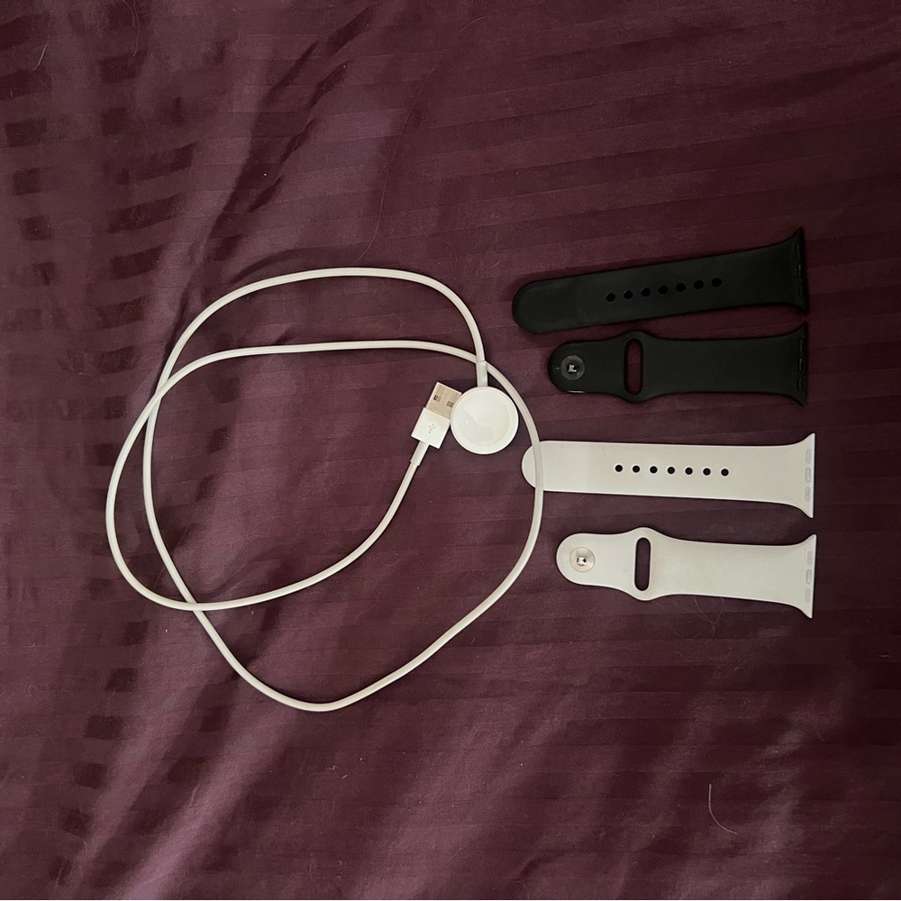 Apple Watch 40mm S/M sports bands and charger